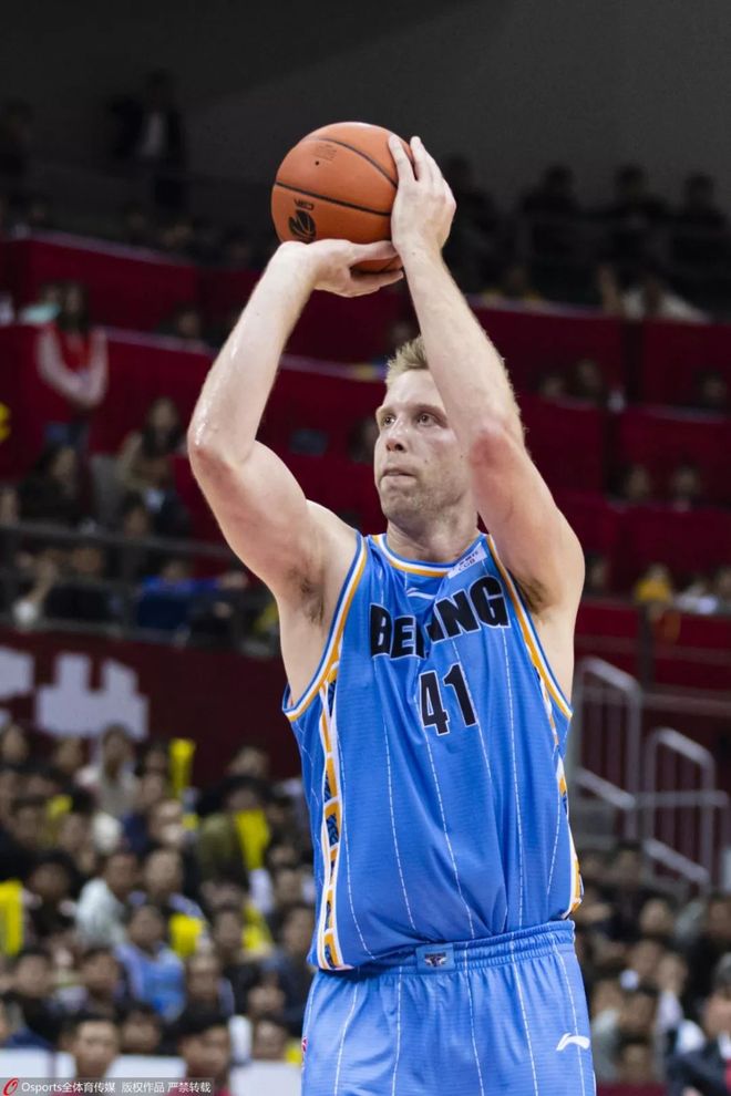 世界网球队力克美国网球队,穆雷三分雨点燃全场的简单介绍 世界网球队力克美国网球队,穆雷三分雨点燃全场的简单介绍