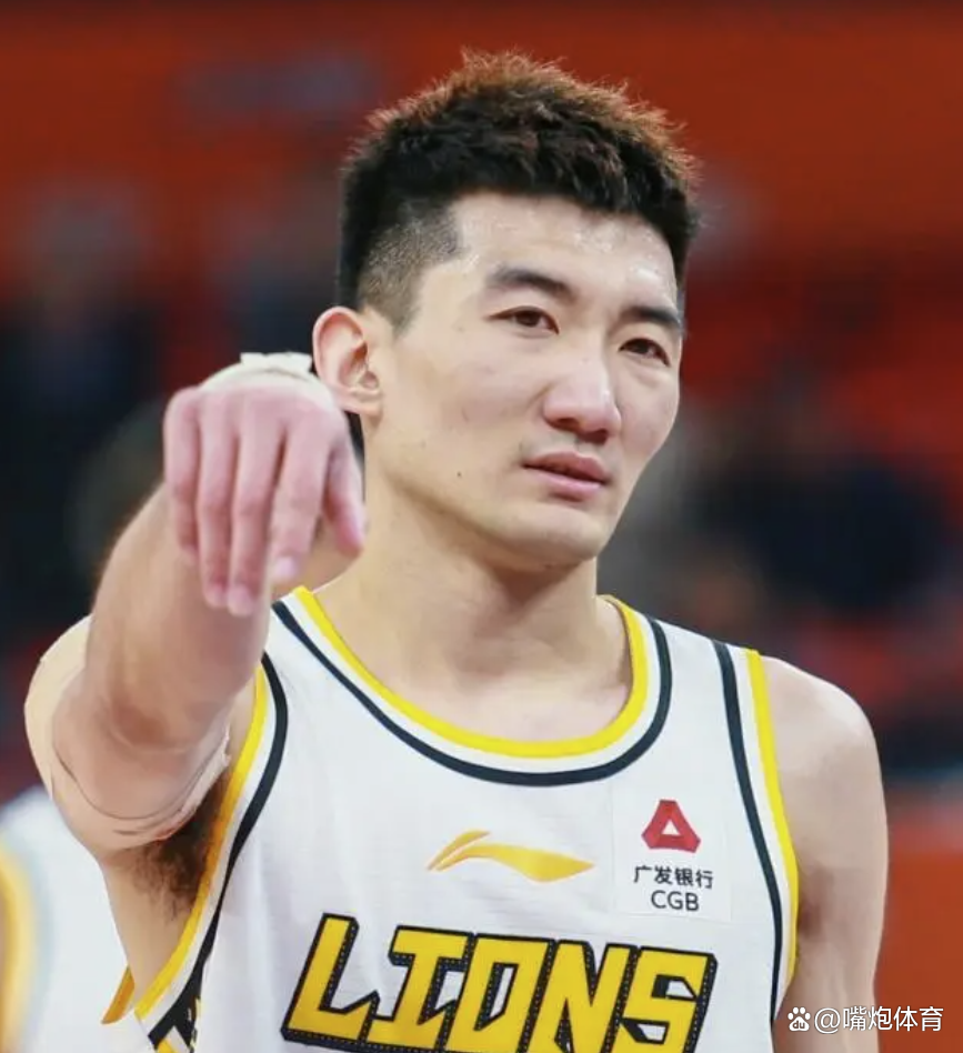 广州队翻盘新疆队,孙铭徽刷新纪录 广州队翻盘新疆队,孙铭徽刷新纪录