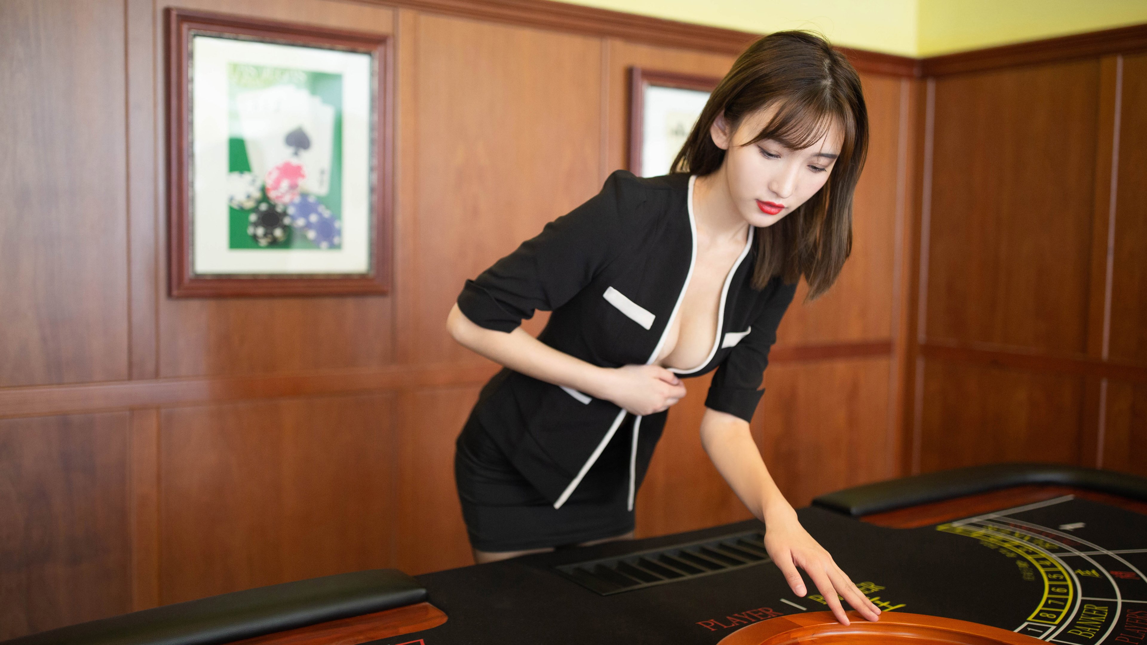 逆风执炬,霍勒迪末节独舞,开拓者险胜深圳启示录