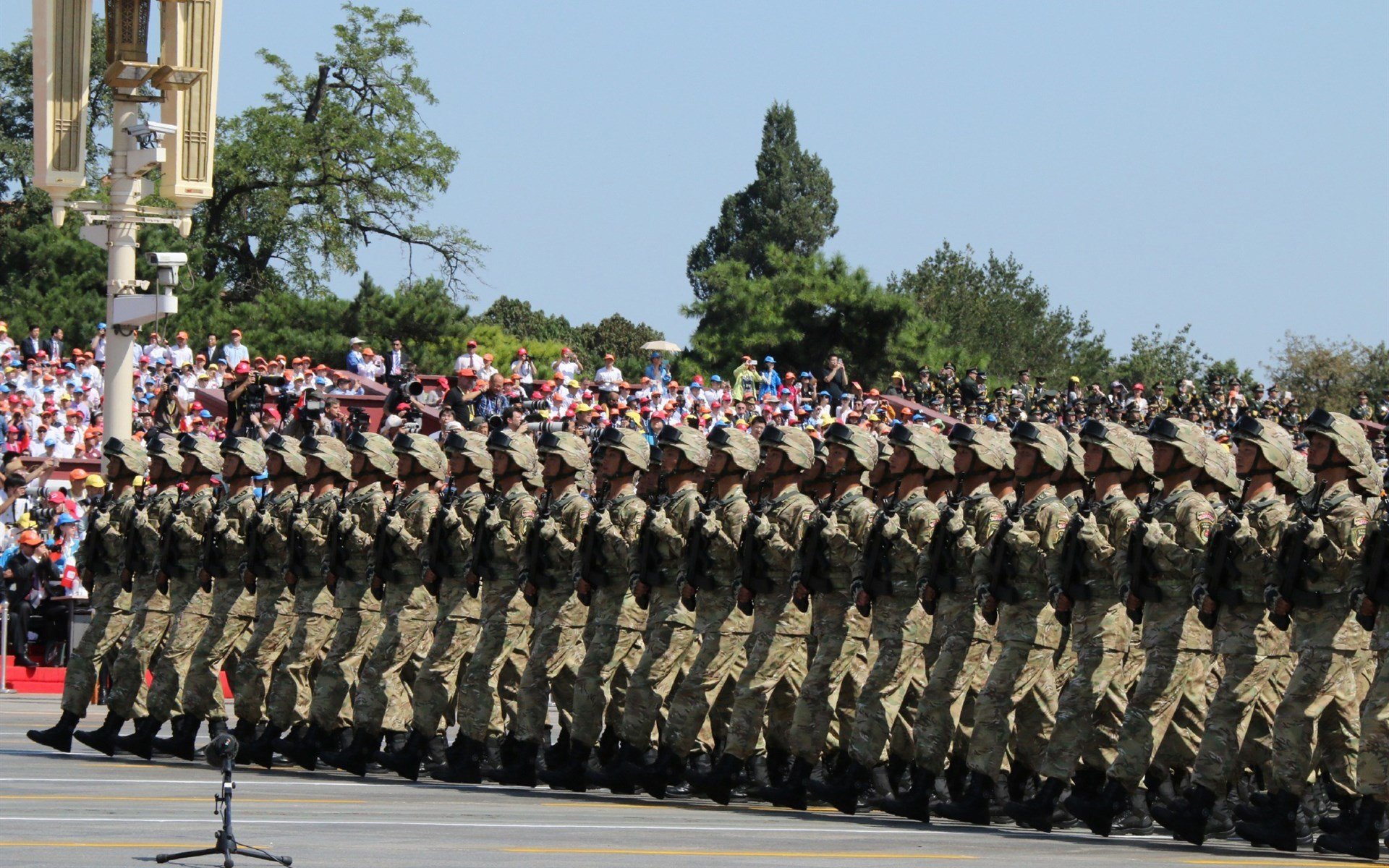 绿茵奇迹，中国爆冷苏格兰，莫德里奇关键先生谱写传奇