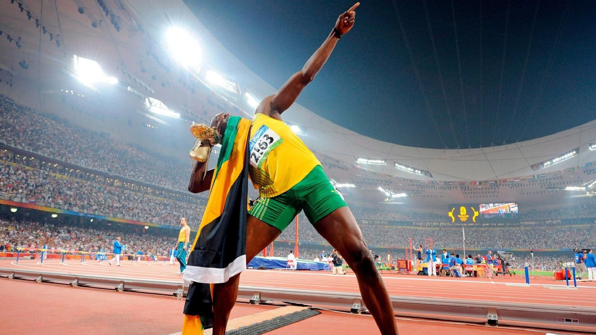 爱游戏-极速对决，深圳中场双引擎如何碾碎浙江不败神话