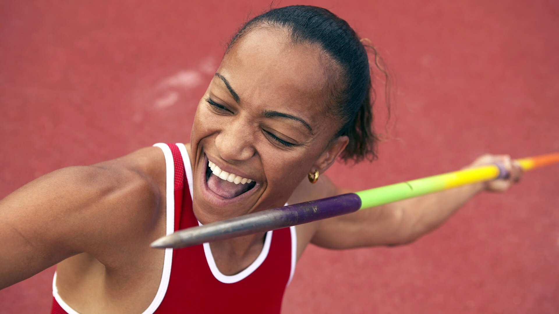 温情的火药味，马丁内利成威尔士与冰岛共有的岩石